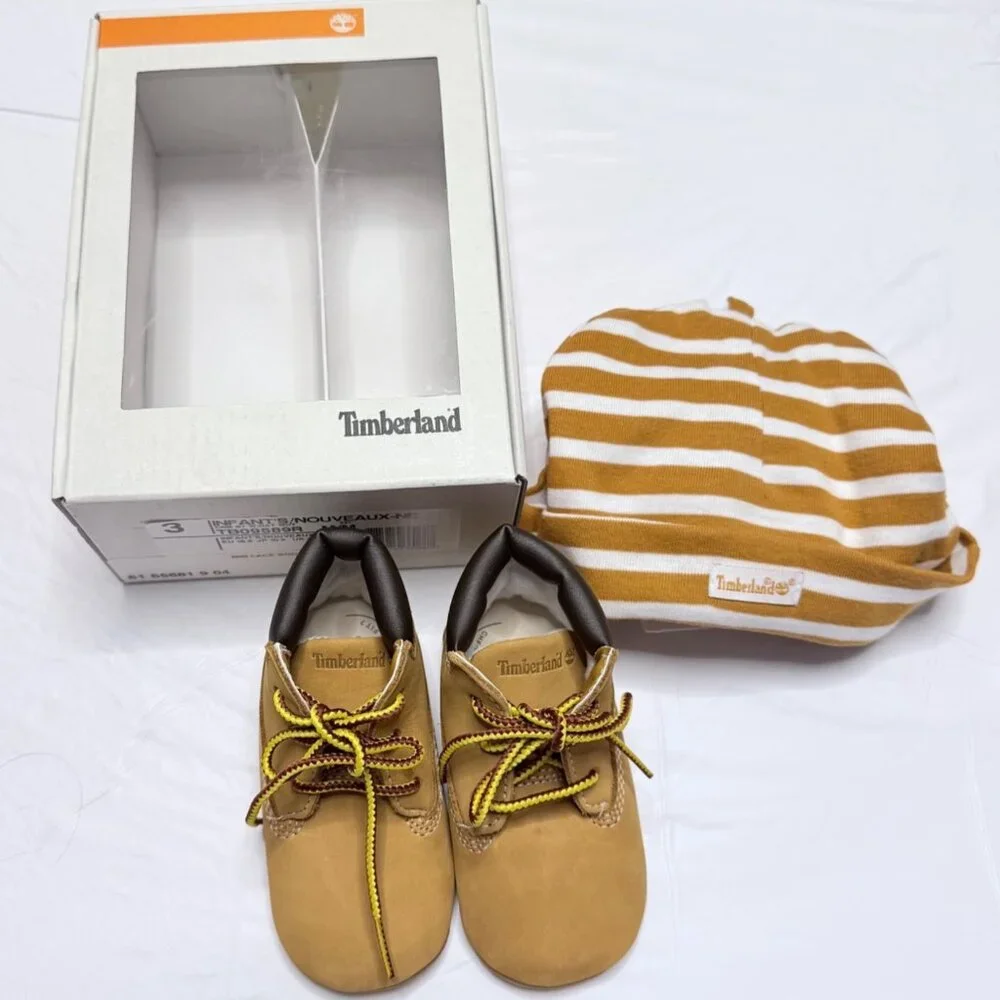 Timberland Infant Crib Leather Booties and Cotton Cap Set Size 3